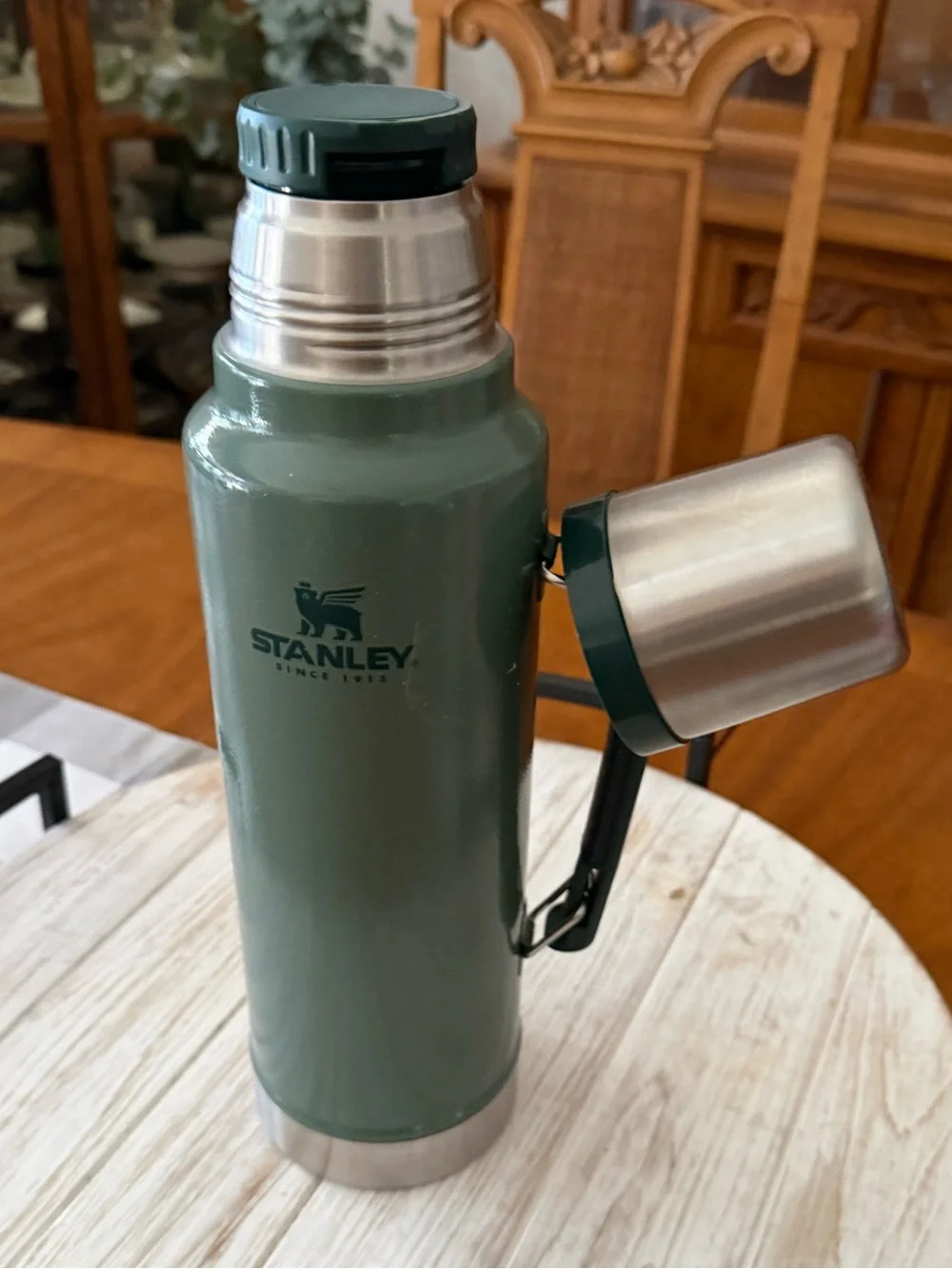 Stanley Olive Green Legendary Vacuum Bottle - 2.5 QT Bottle - NEW - Picture 5 of 7